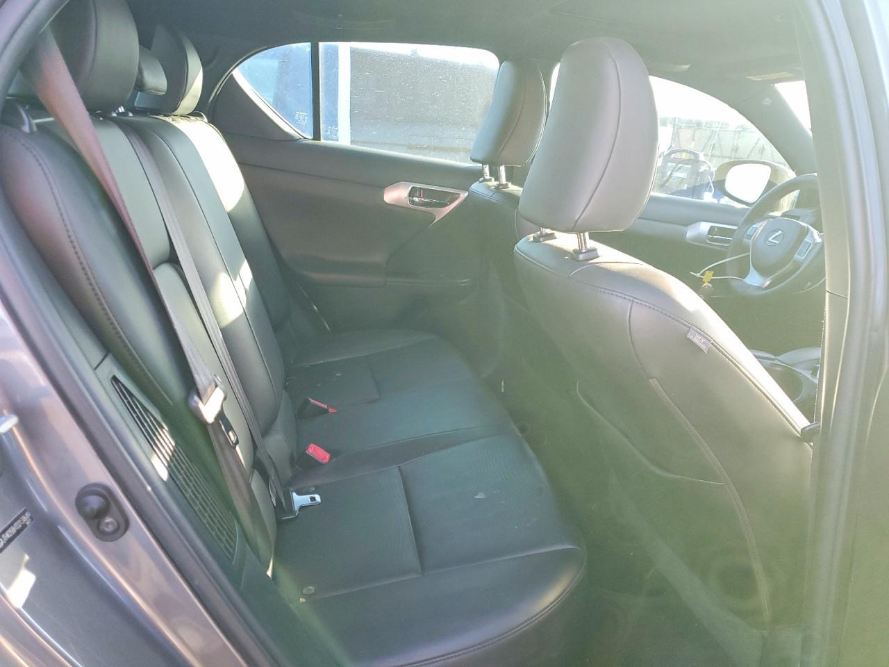 2013 Lexus Ct 200h Base