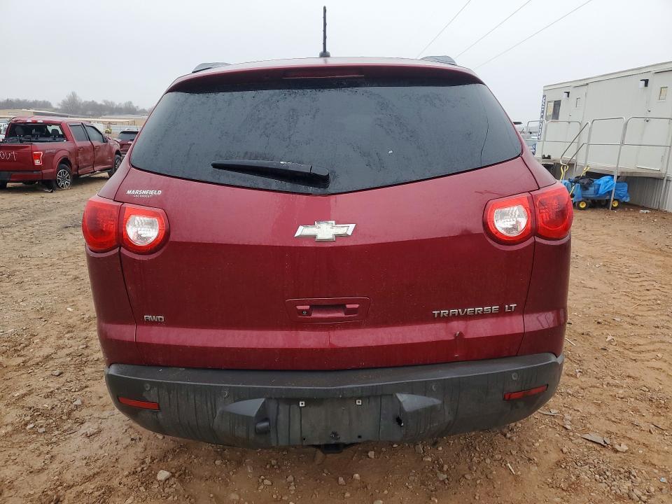 2011 Chev Traverse lt