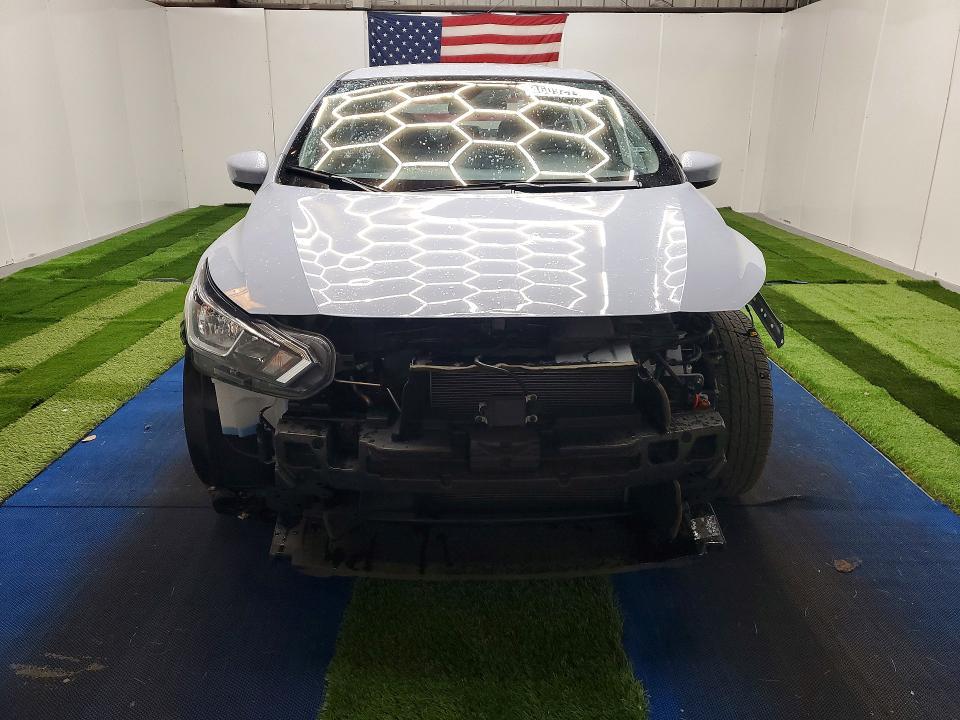 2024 Nissan Versa sv