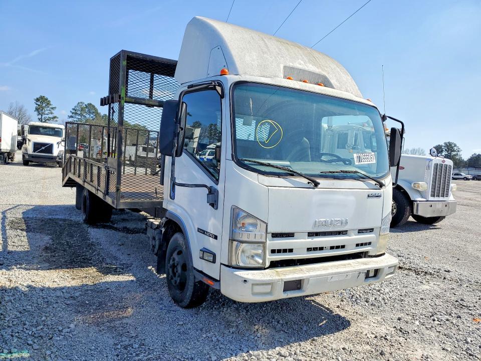 2013 Isuzu NPR Crew Cab Flatbed Truck