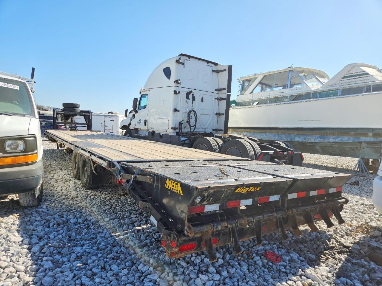 2023 Big Tex 14GN-35+5 Equipment Trailer