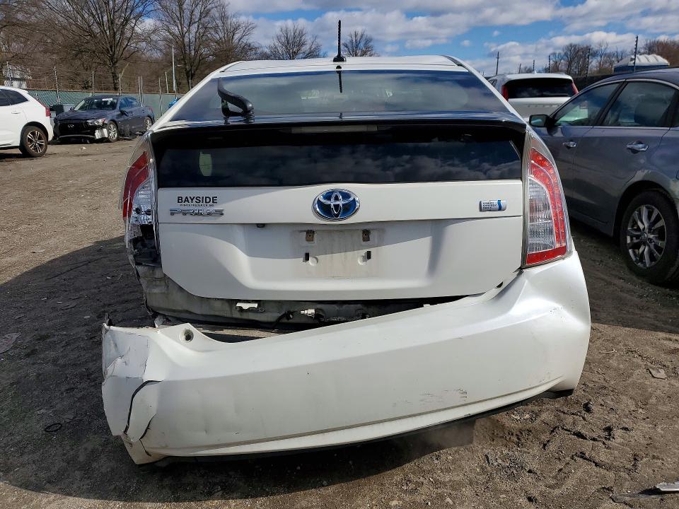 2014 Toyota Prius Three