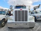 2009 Peterbilt 388 Semi Truck