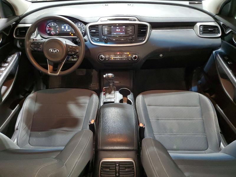 2016 KIA Sorento lx V6