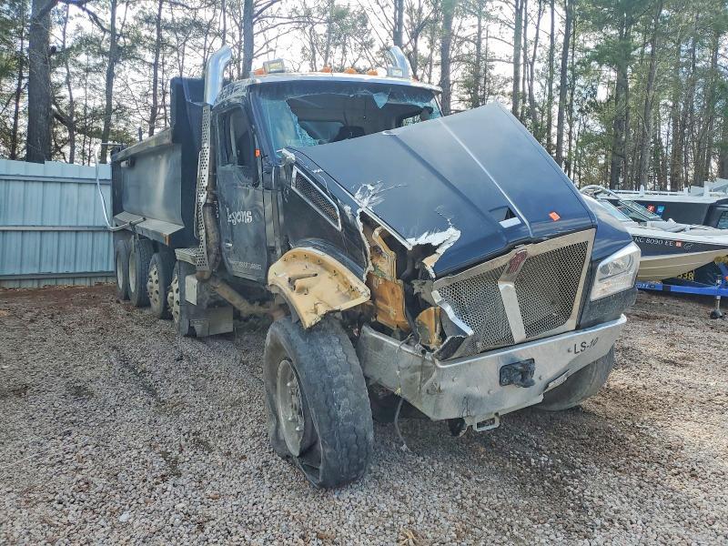 2025 Kenworth T880 Dump Truck