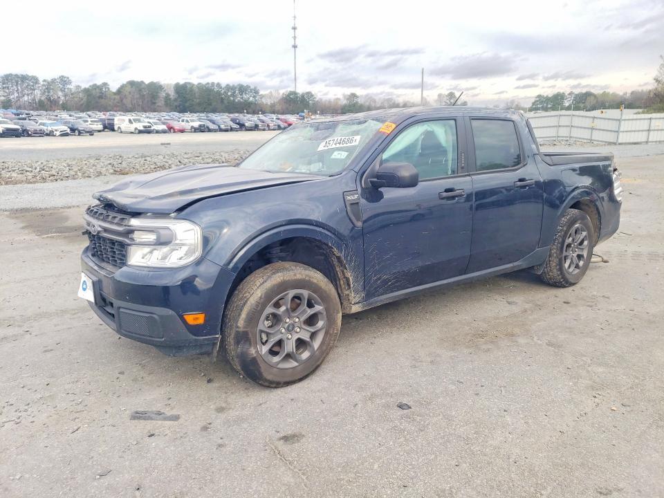 2023 Ford Maverick XL