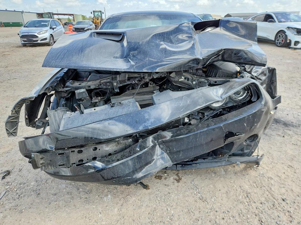 2016 Dodge Challenger sxt