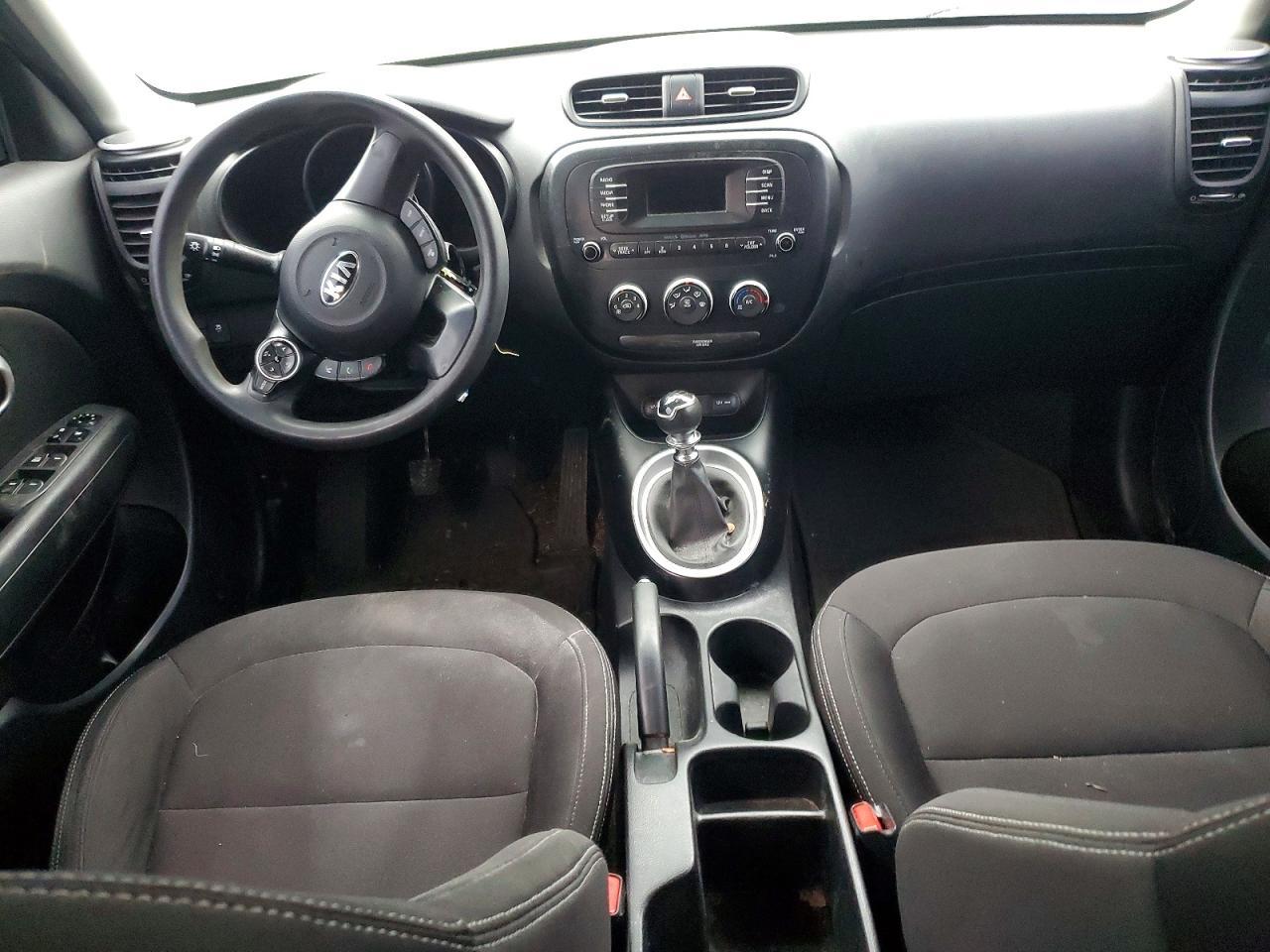 2016 KIA Soul Base