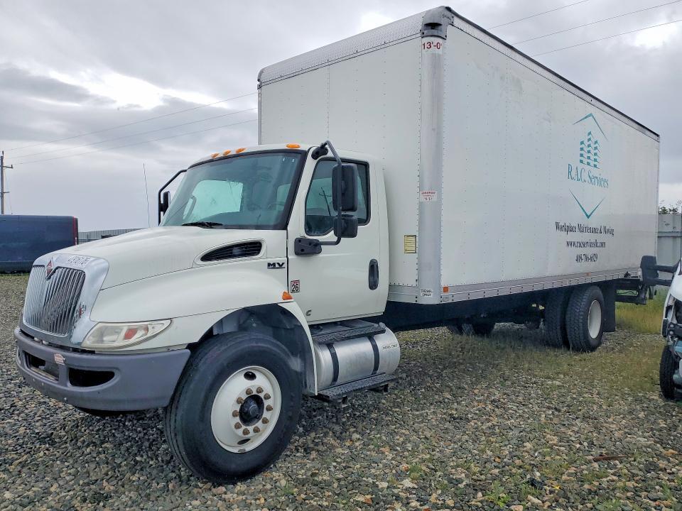 2020 International MV607 BOX Truck