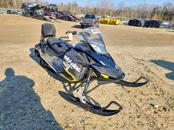 Skidoo mx z 600 Vehiculos salvage en venta: 2015 Skidoo MX Z 600
