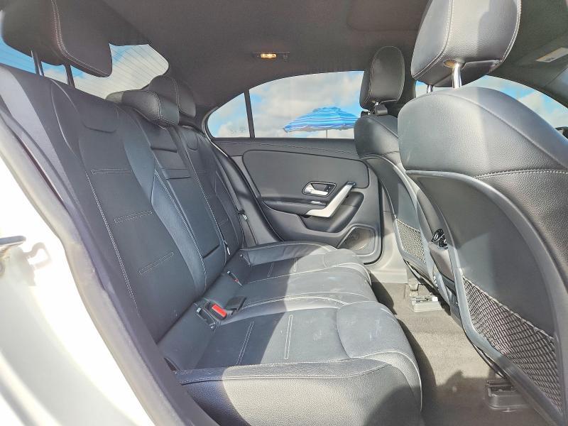 2021 Mercedes-Benz A 220