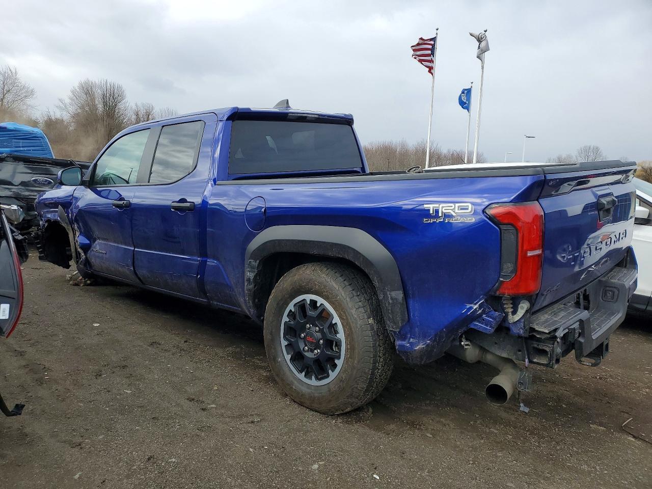 2025 Toyota Tacoma TRD OFF-Road