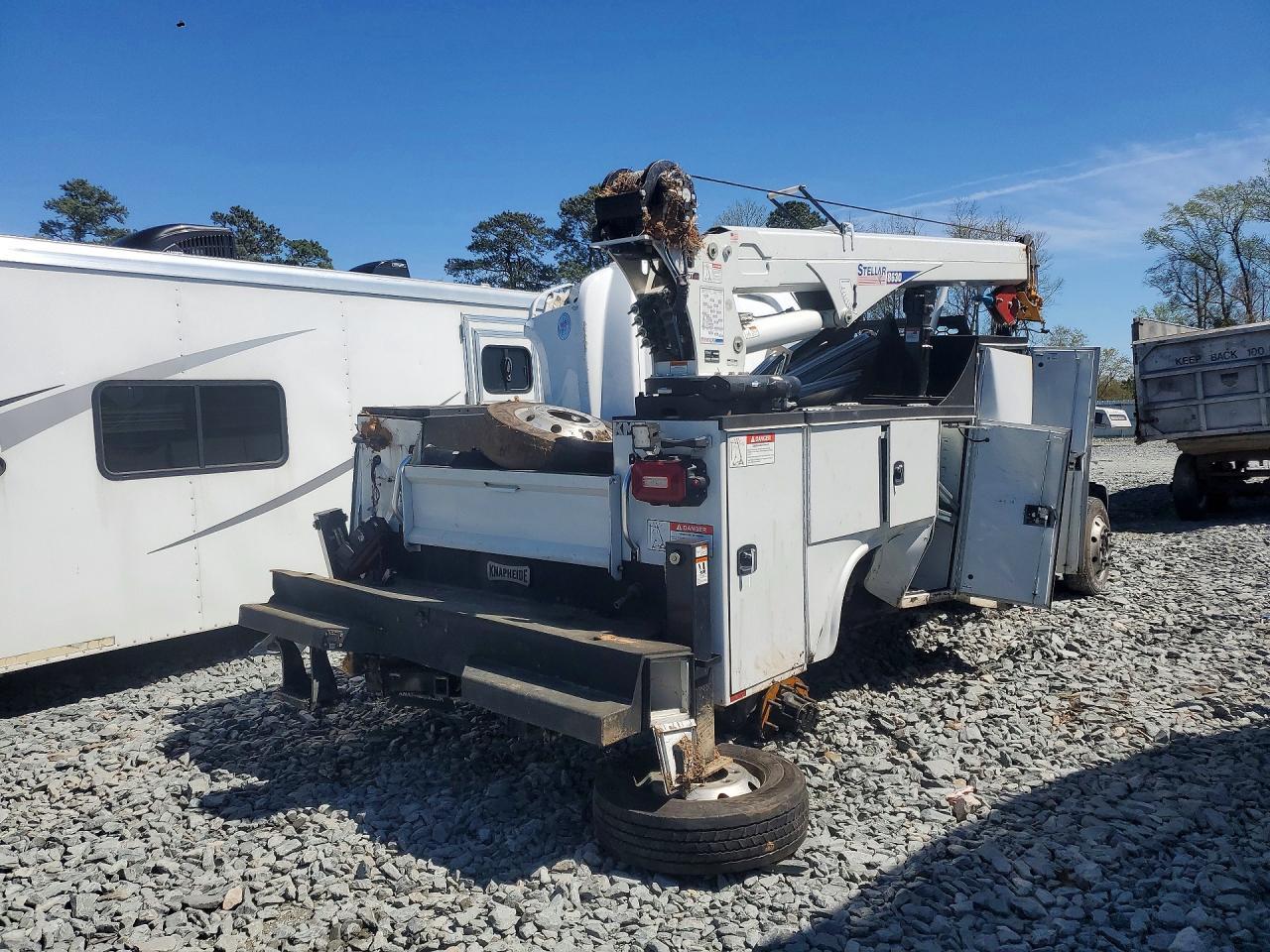 2023 GM GM515 Utility / Service Truck