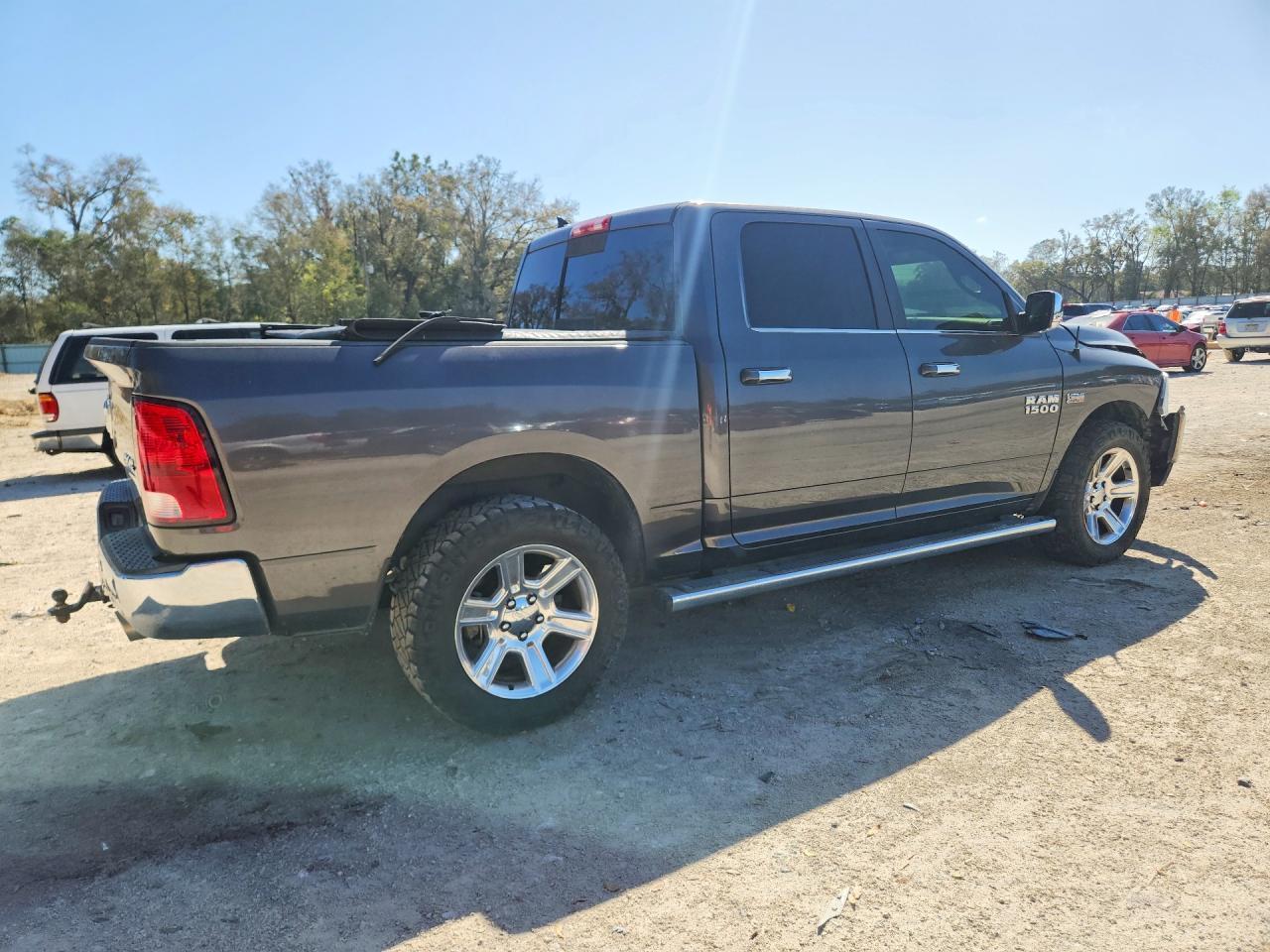 2018 Dodge RAM 1500 SLT