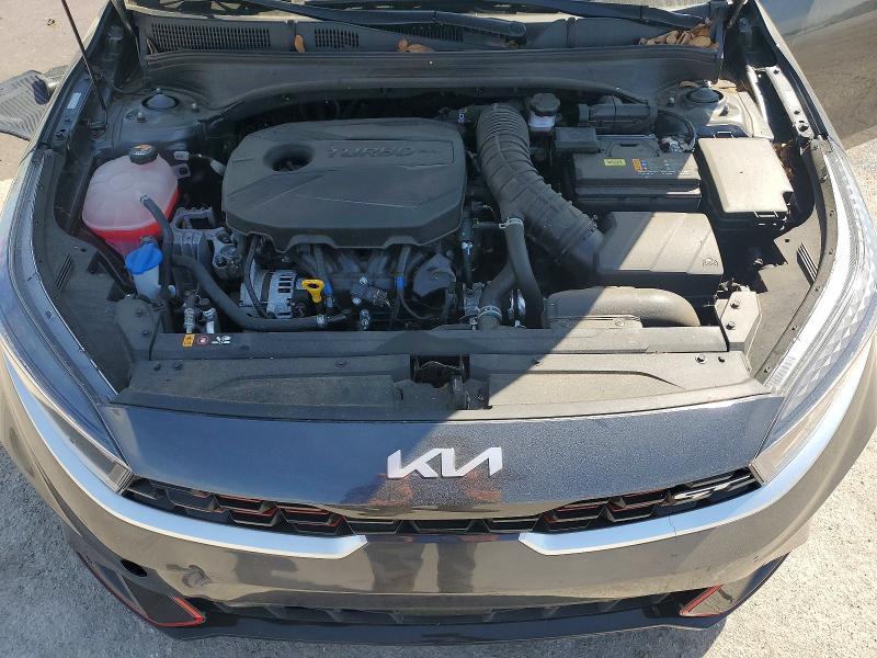 2023 KIA Forte gt