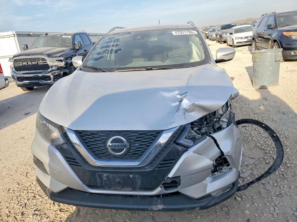 2022 Nissan Rogue Sport sv