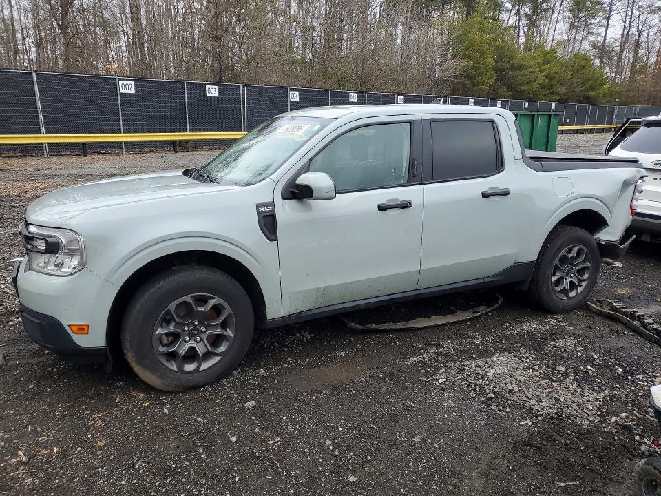 2022 Ford Maverick XL