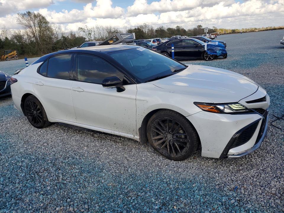 2021 Toyota Camry xse V6