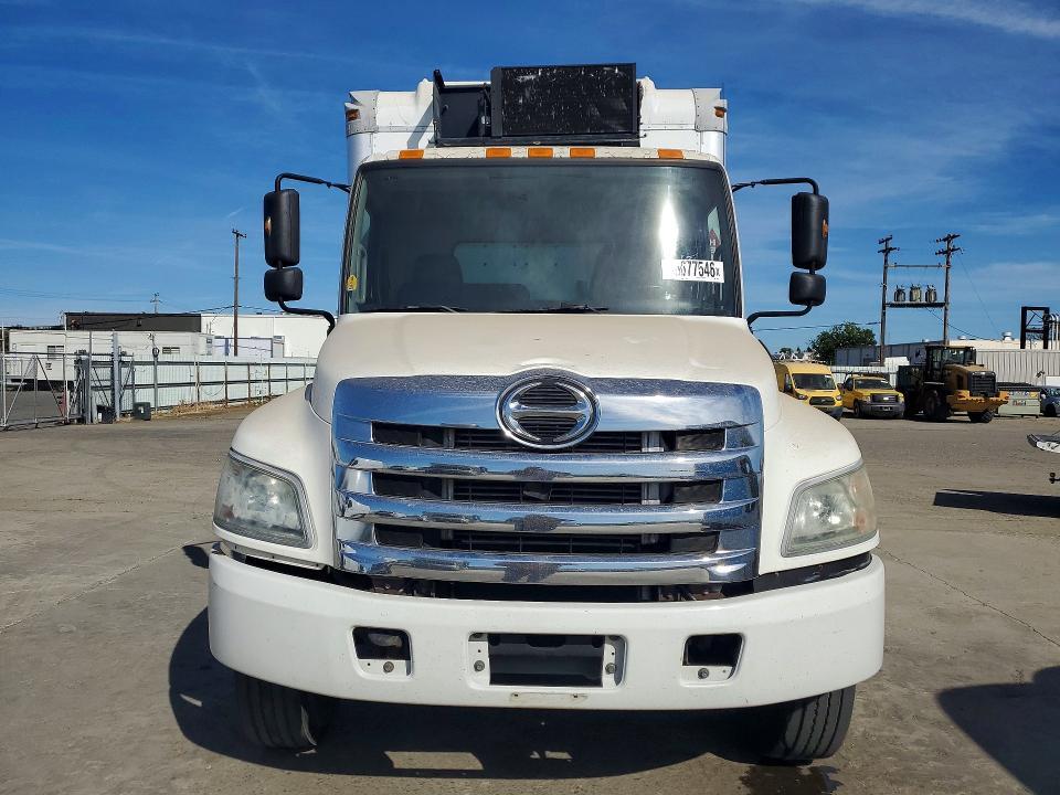 2013 Hino 258/268 Refrigerated BOX Truck