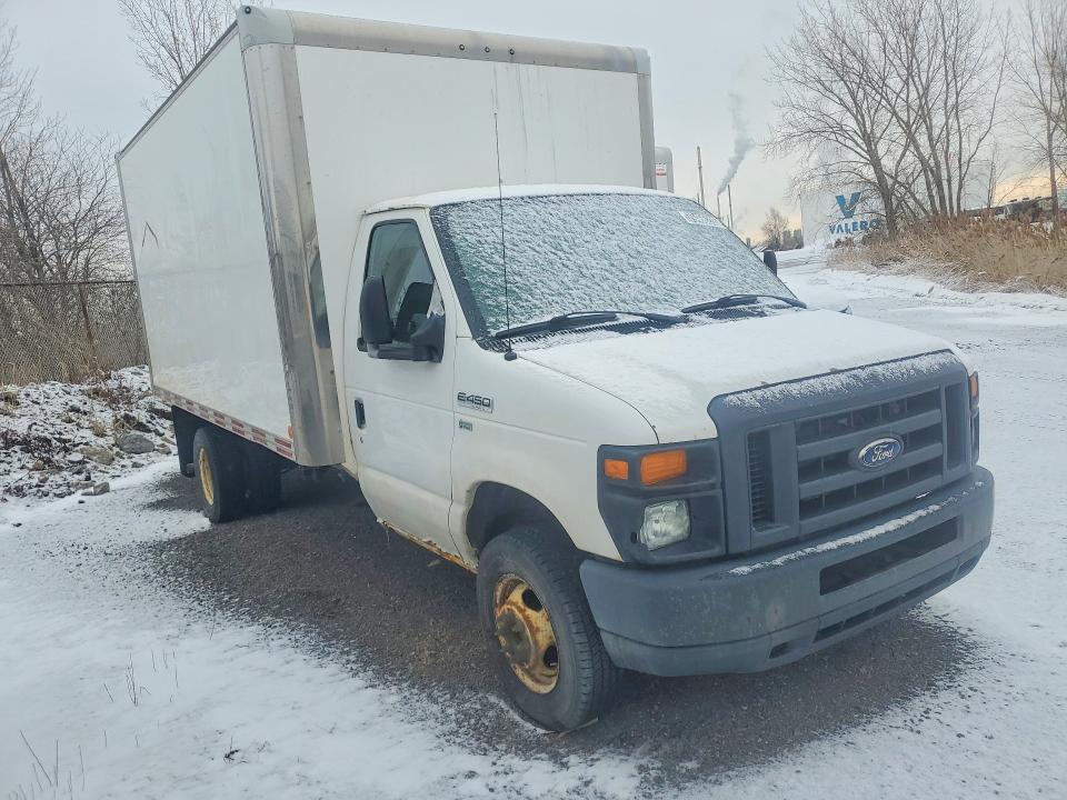 2015 Ford Econoline E450 Super Duty Cutaway van
