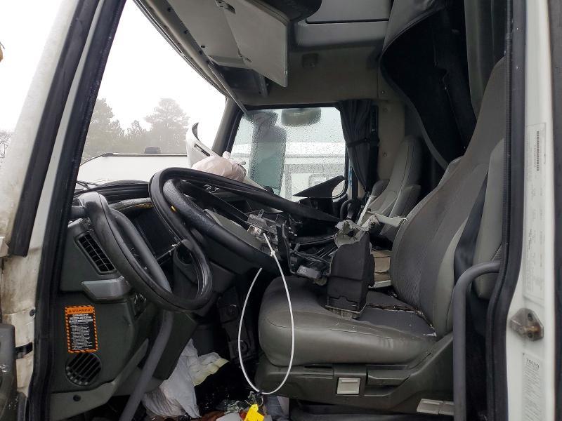 2021 Volvo VNL Semi Truck