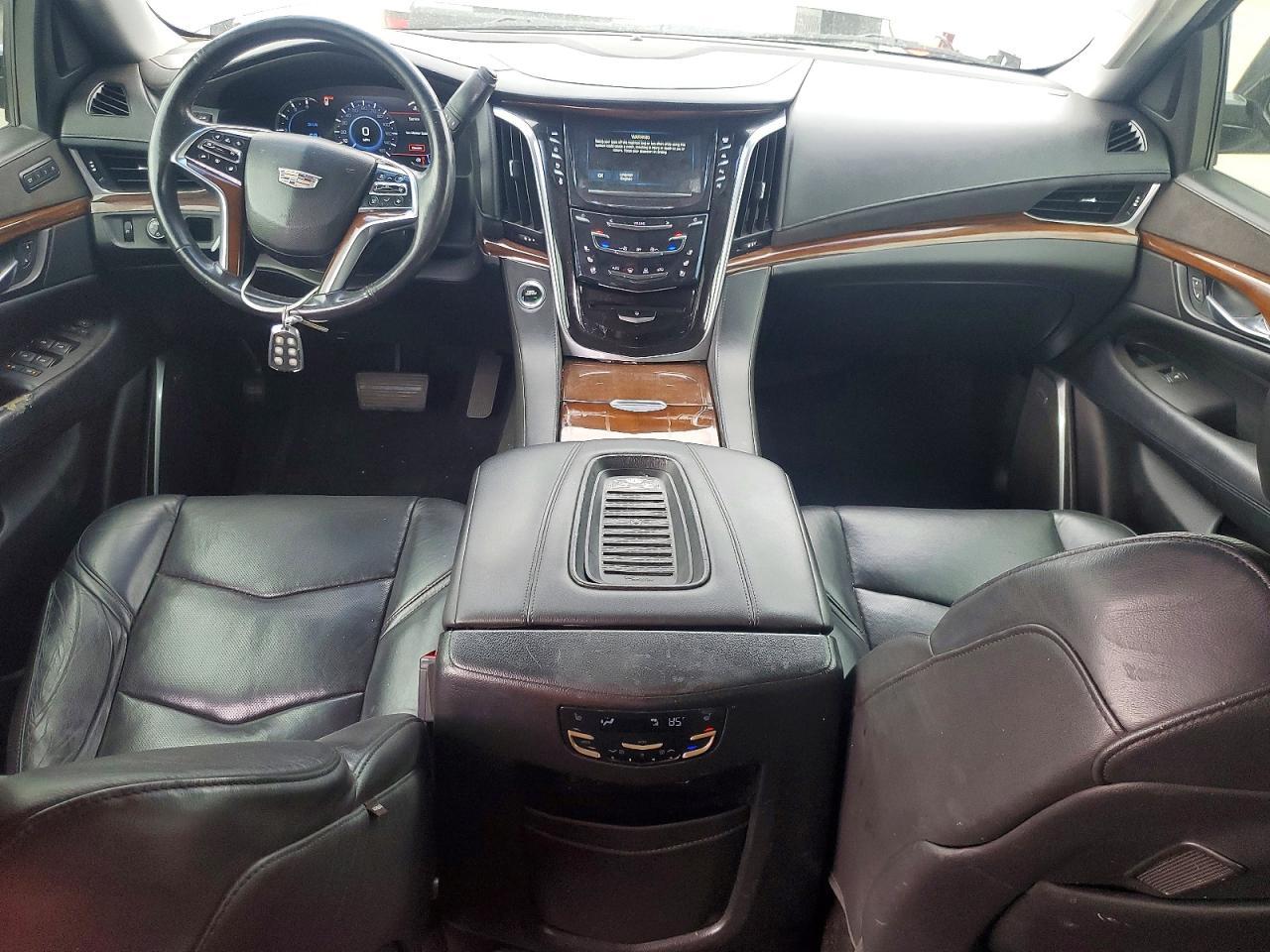 2018 Cadillac Escalade Luxury