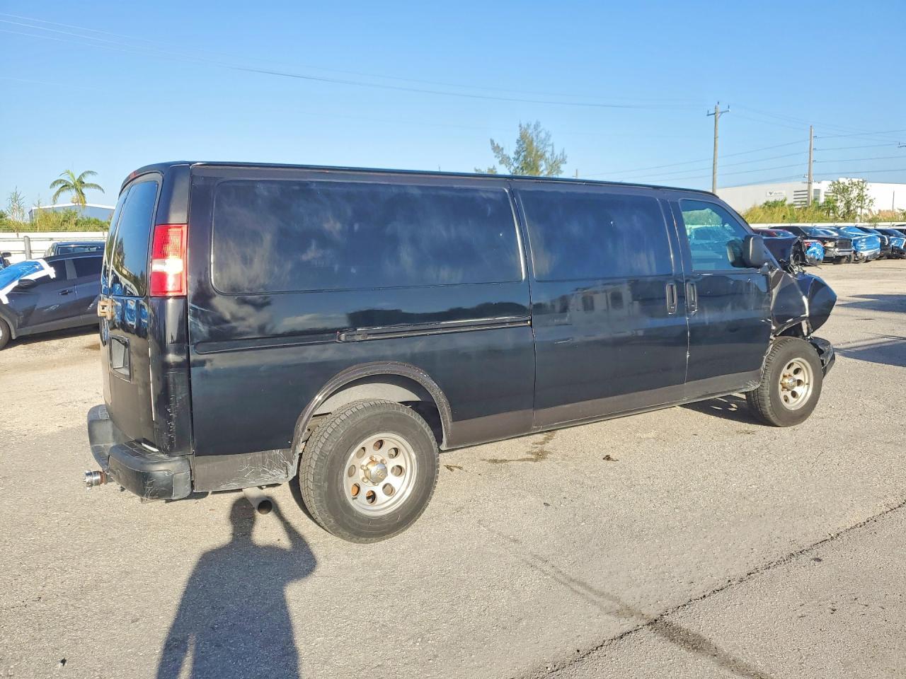 2005 GMC Savana G2500