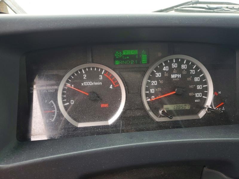 2015 Isuzu NPR HD BOX Truck