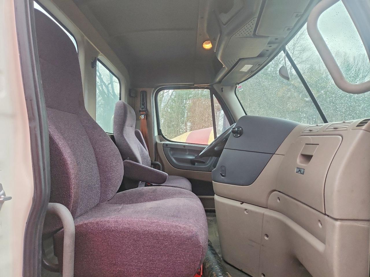 2019 Freigliner 2019 Freightliner Cascadia 125 Semi Truck