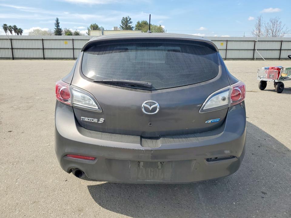2013 Mazda 3 I