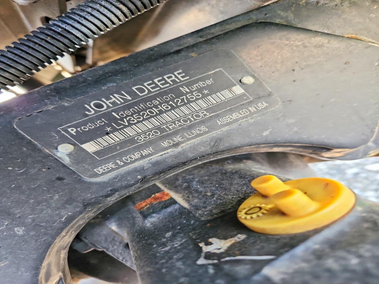 2010 John Deere 3520