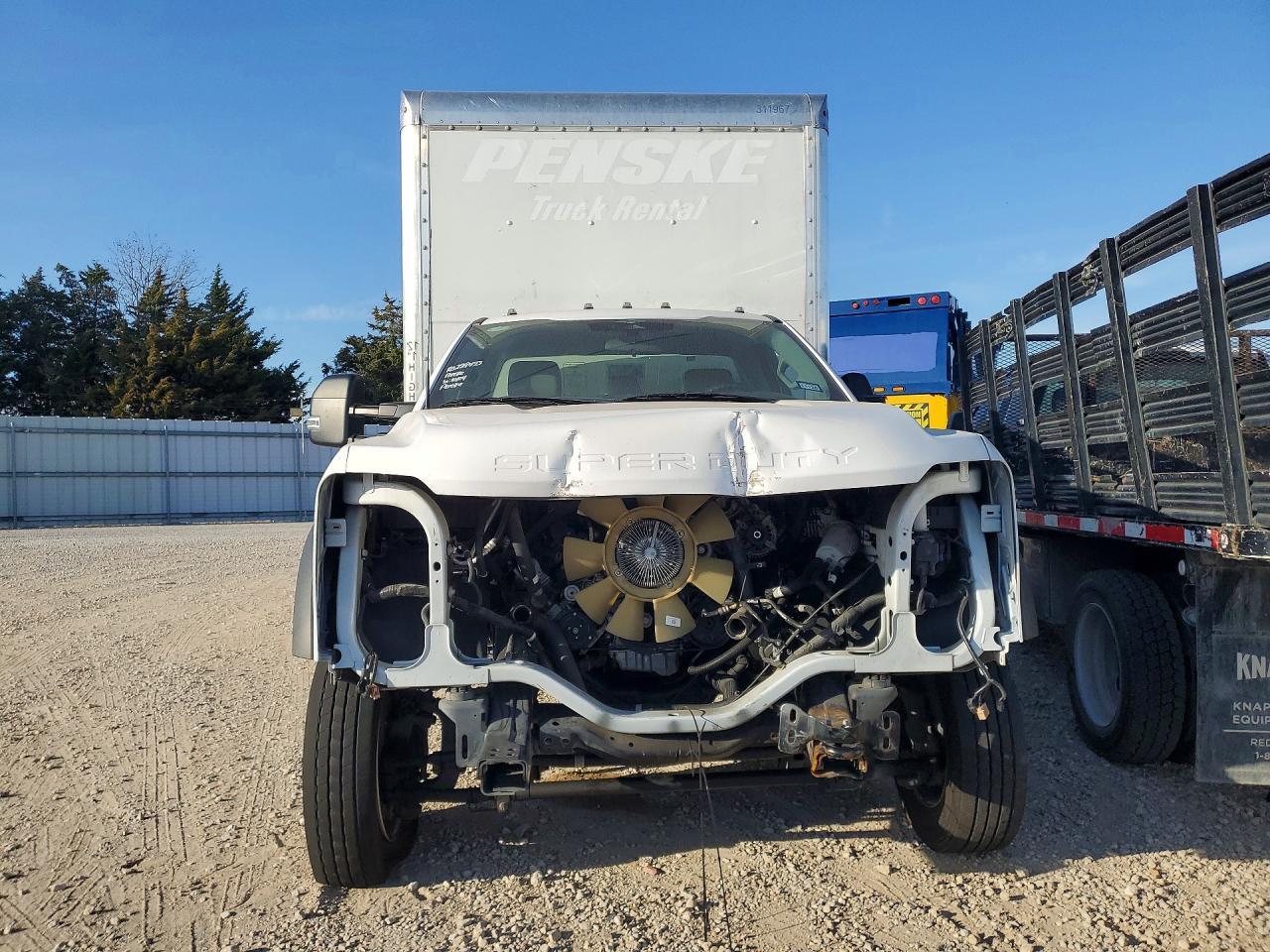 2023 Ford F450 Super Duty BOX Truck