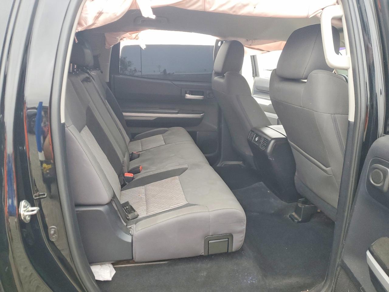 2014 Toyota Tundra SR5