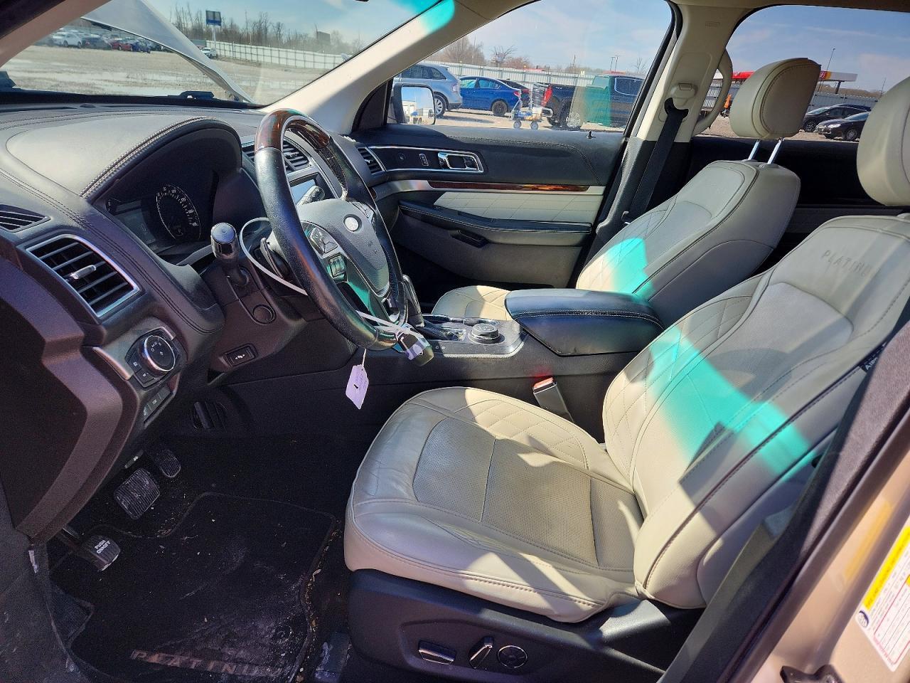 2017 Ford Explorer Platinum