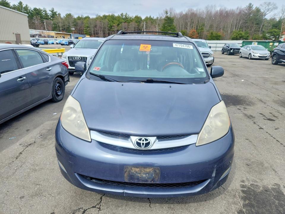 2007 Toyota Sienna xle Limited 7-passenger
