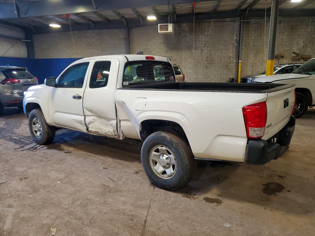 2017 Toyota Tacoma SR