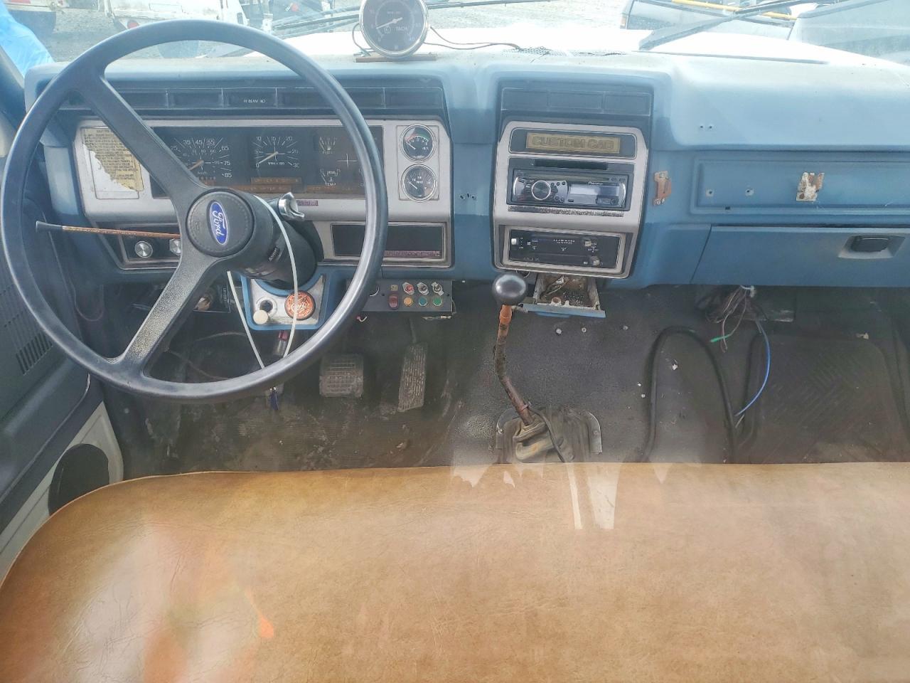 1980 Ford TOW Truck