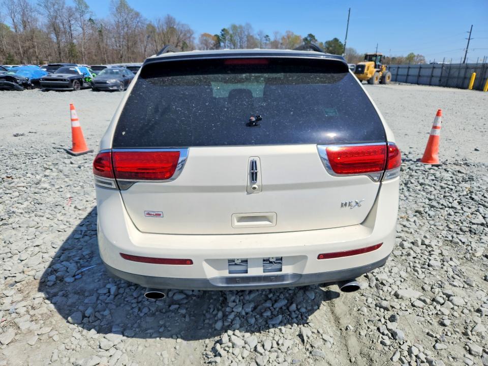 2013 Lincoln Townhouse MKX