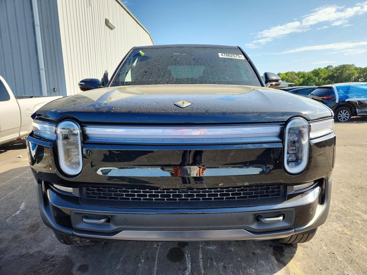 2025 Rivian R1T Adventure