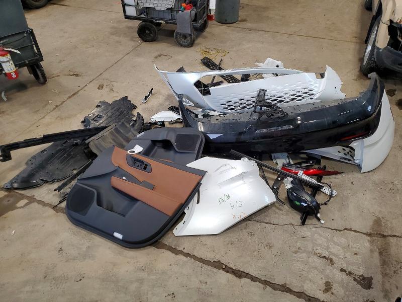 2025 Toyota Crown Signia xle