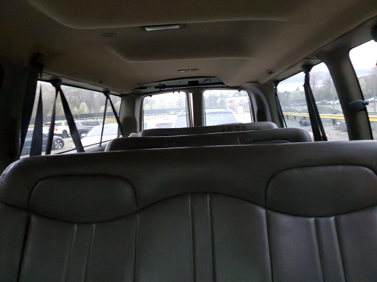 2001 GMC Savana G3500