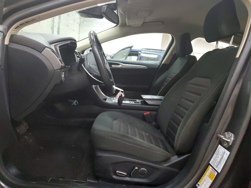 2020 Ford Fusion se