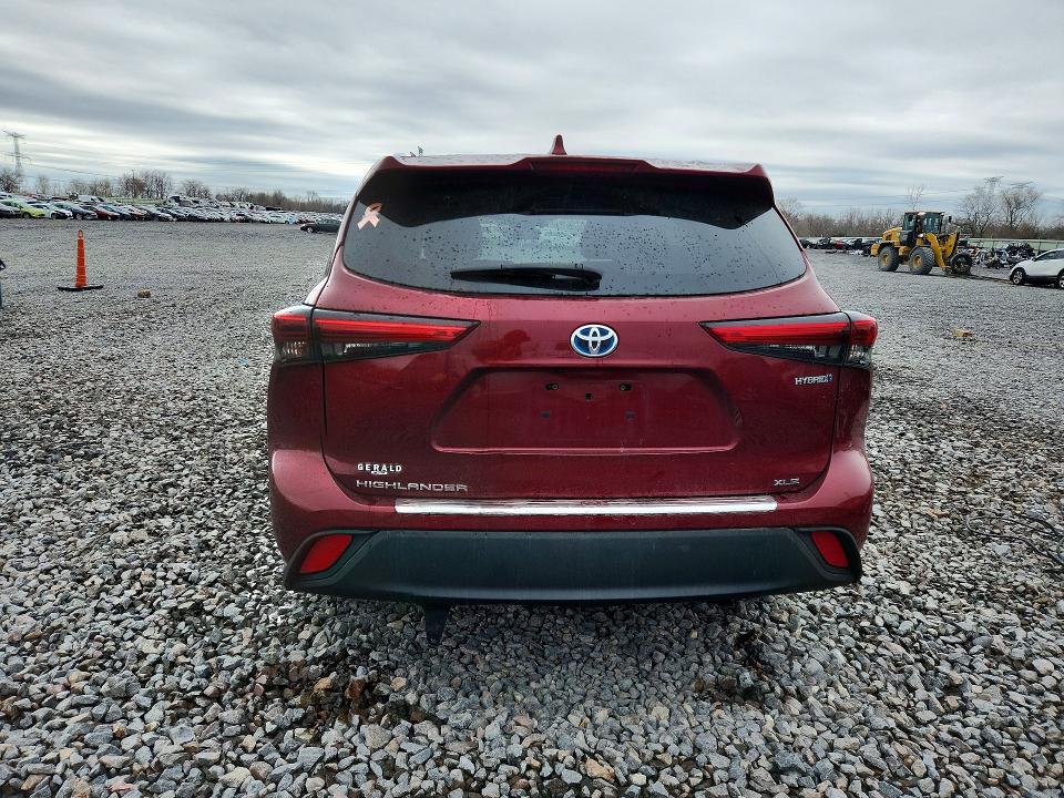 2021 Toyota Highlander Hybrid xle