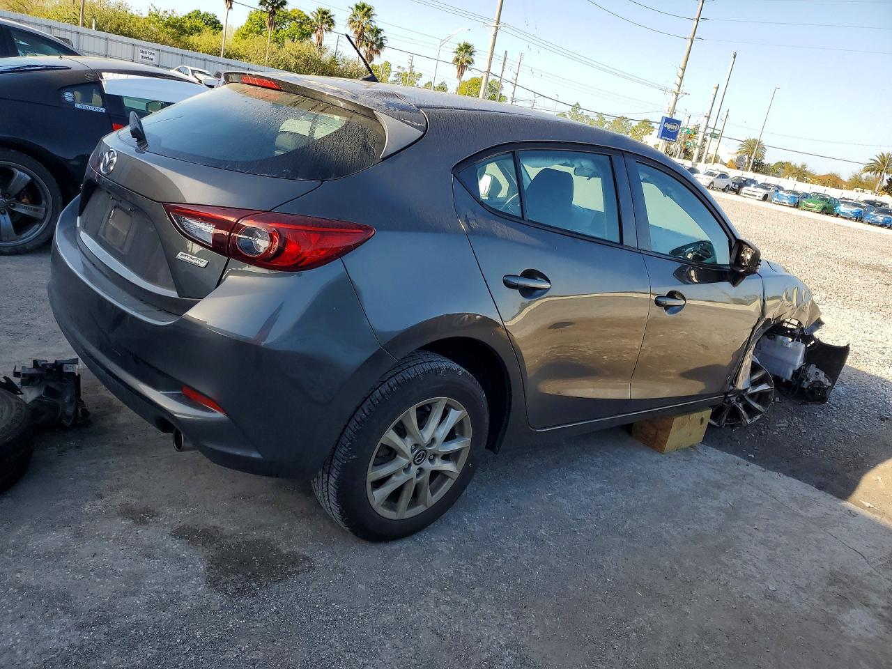 2017 Mazda 3 Sport