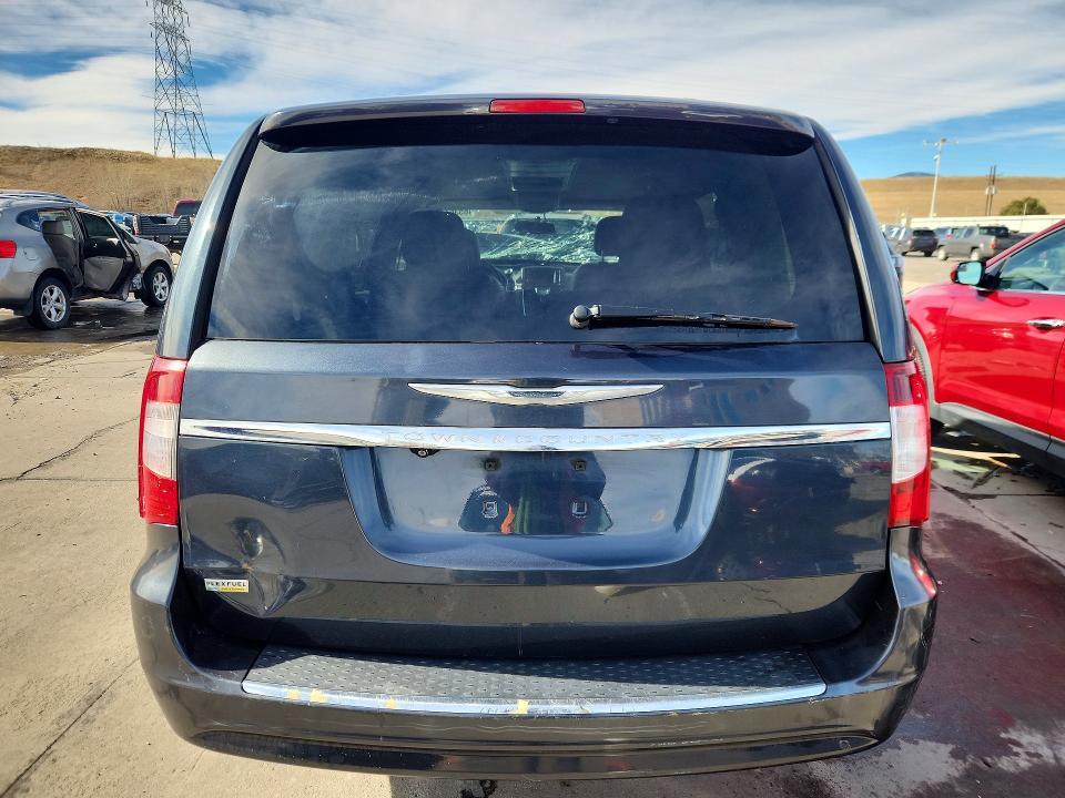 2014 Chrysler Town & Country Touring