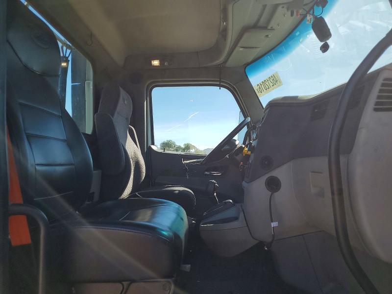 2018 Peterbilt 579 Semi Truck