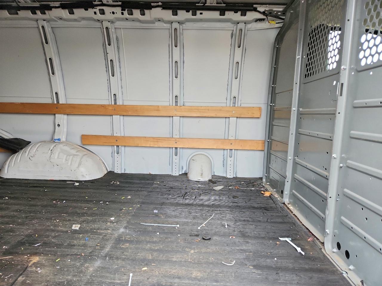 2017 GMC Savana G2500