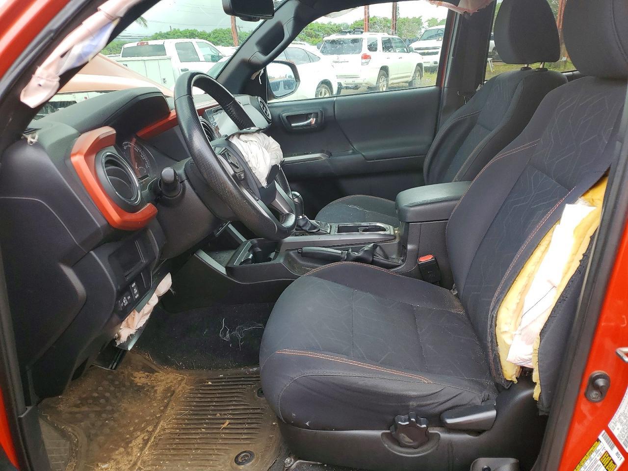 2016 Toyota Tacoma SR V6