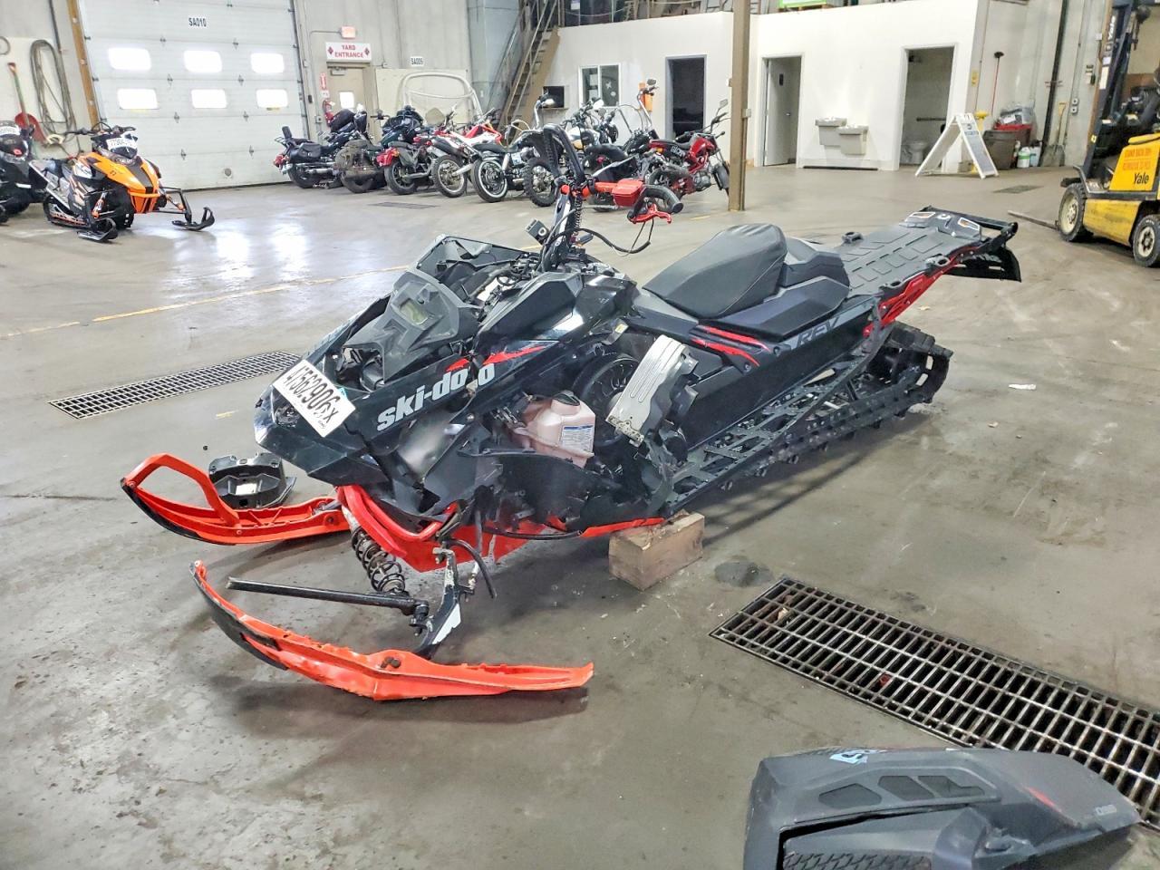 2019 Skidoo Summit SP 850 E-TEC