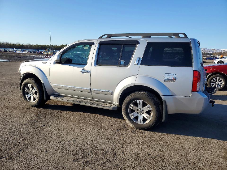 2011 Nissan Pathfinder s